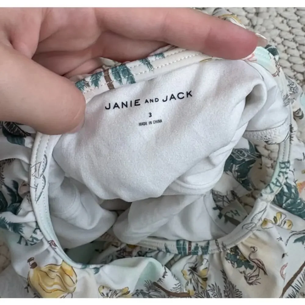 NWOT Toddler Girl Janie and Jack Beach Print Ruffle One Piece Swimsuit Size 3